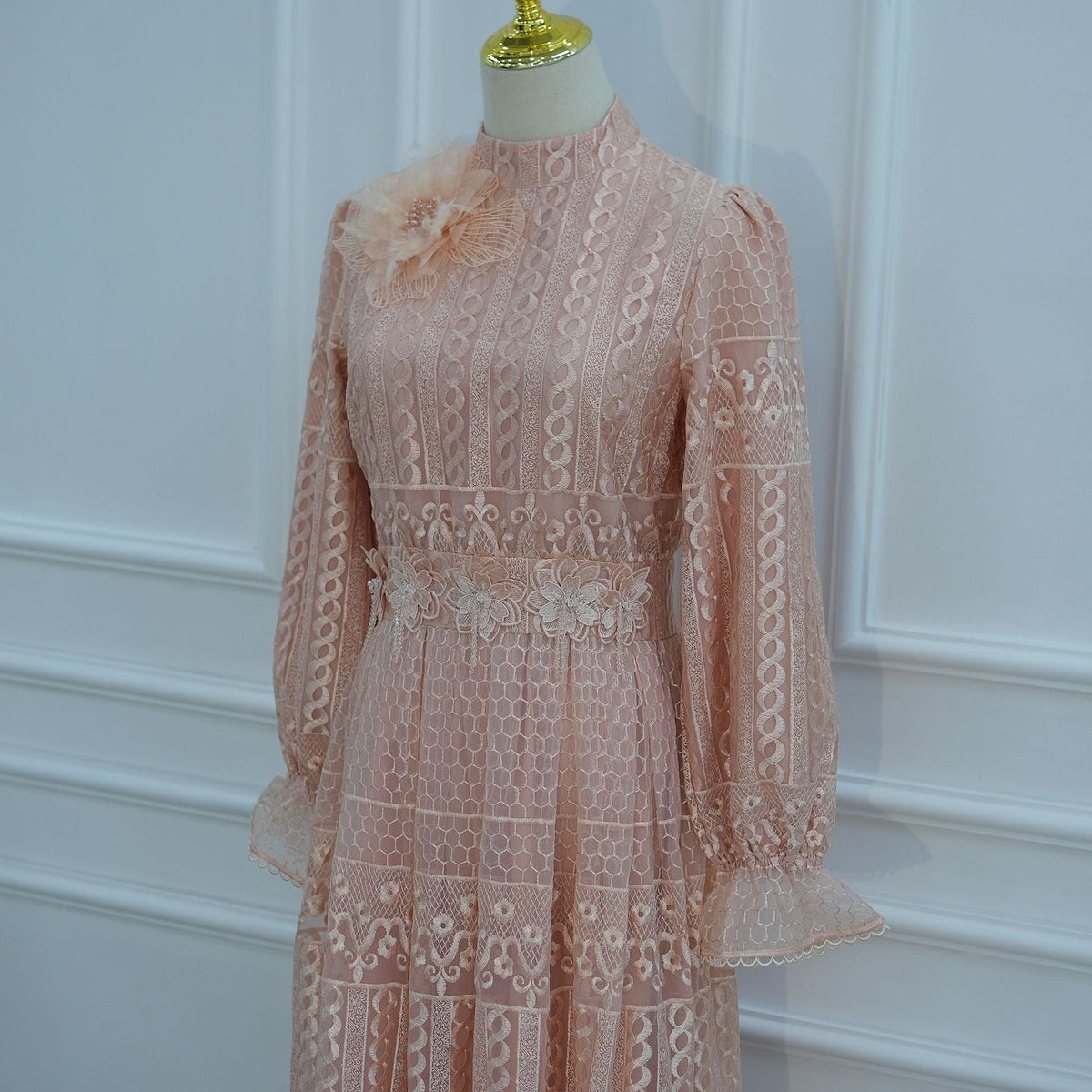 MH134 Elegant Embroidered Double Layer Abaya Dress – Luxury Modest Maxi Gown for Muslim Women