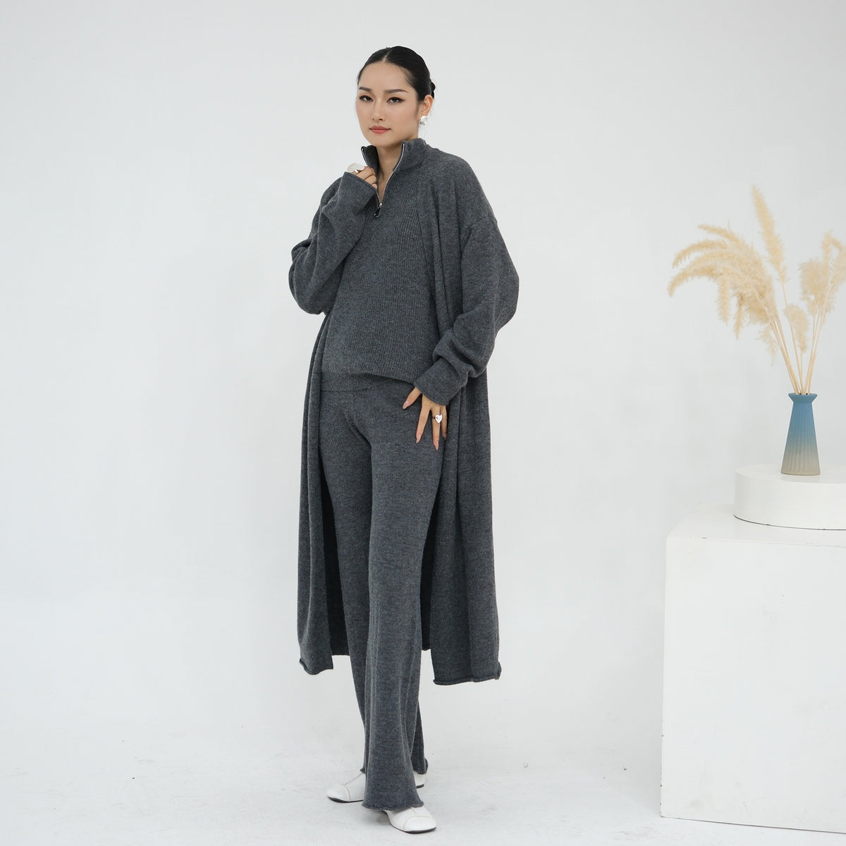 MH73 Muslim Women Winter Knit Abaya Set – 3-Piece Cardigan, Vest & Pants