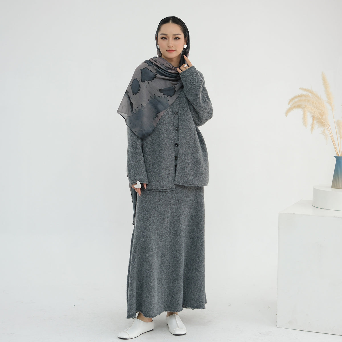 MH72 Winter Knit 3-Piece Abaya Set for Muslim Women – Modest Hijabi Co-ord (Cardigan + Vest + Skirt)