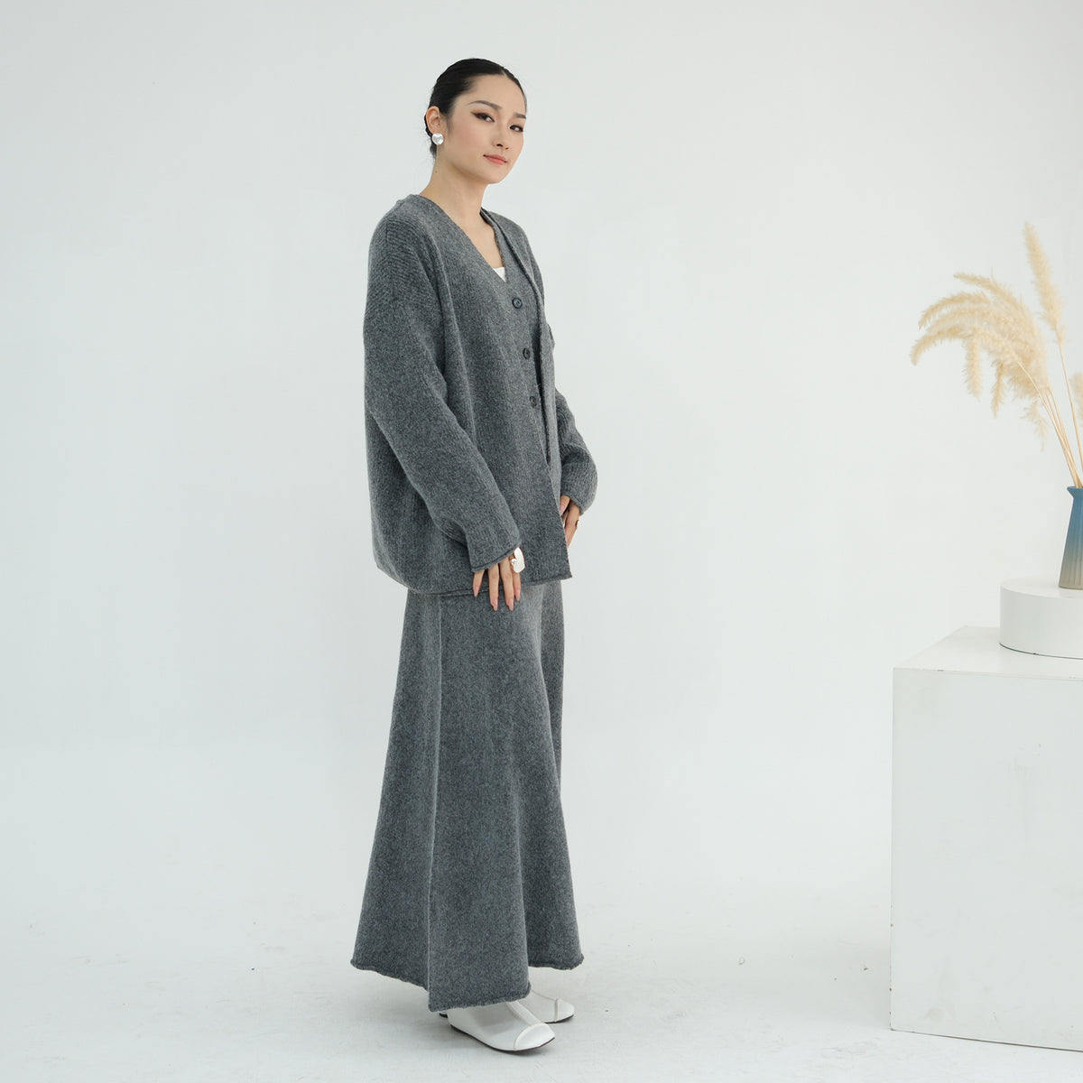 MH72 Winter Knit 3-Piece Abaya Set for Muslim Women – Modest Hijabi Co-ord (Cardigan + Vest + Skirt)