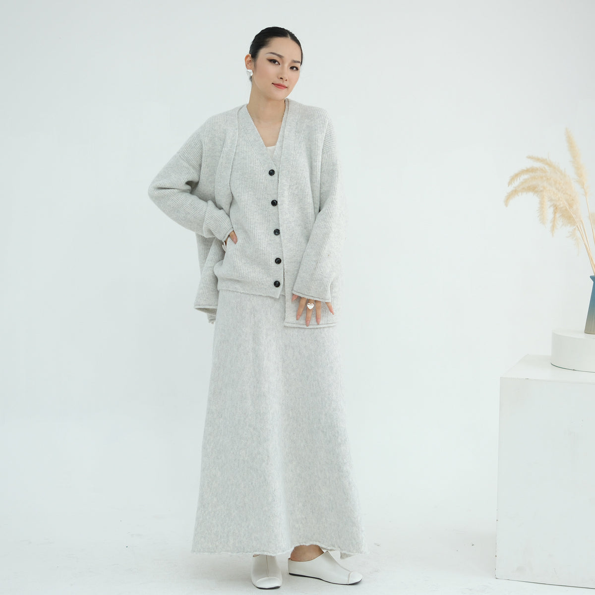 MH72 Winter Knit 3-Piece Abaya Set for Muslim Women – Modest Hijabi Co-ord (Cardigan + Vest + Skirt)