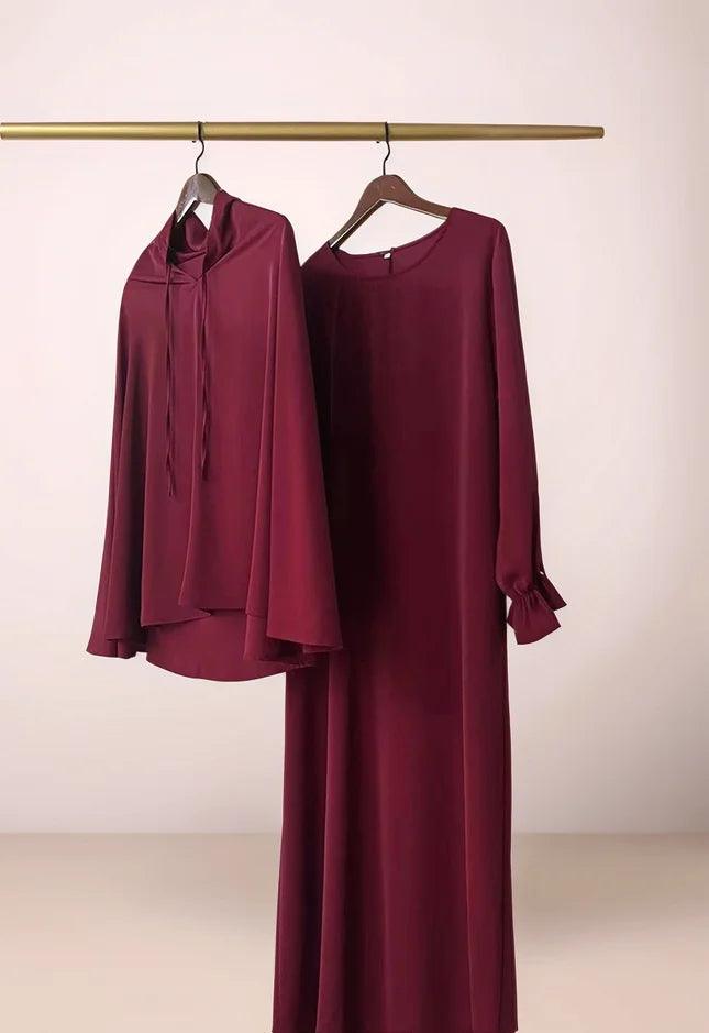 Two-Piece Abaya Set with Oversized Scarf | Modest Muslim Wear - Mahathelabel