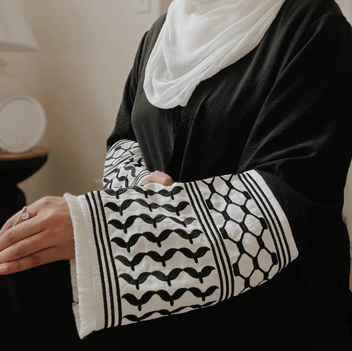 Keffiyeh Kimono Abaya – Belted Robe with Tassels (Cardigan + | detail close-up | Maha The Label modest fashion outfit