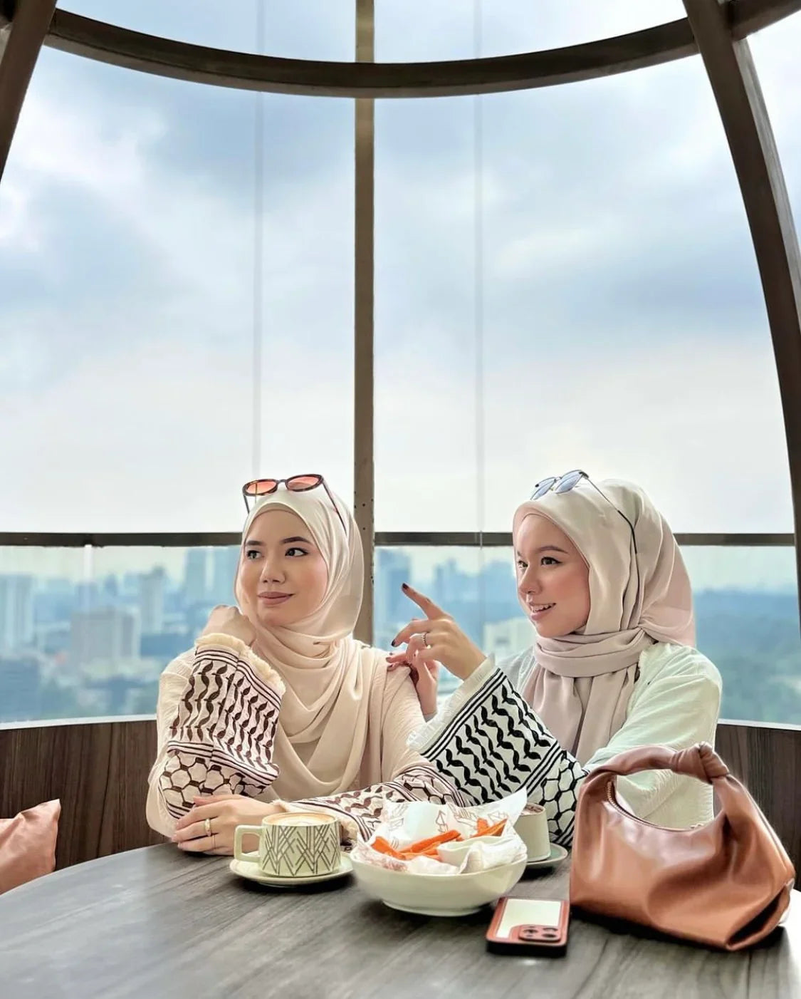 Keffiyeh Kimono Abaya – Belted Robe with Tassels (Cardigan + | full length view | Maha The Label modest fashion outfit